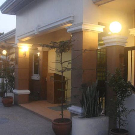 Balibago Villa Hotel Angeles Eksteriør bilde