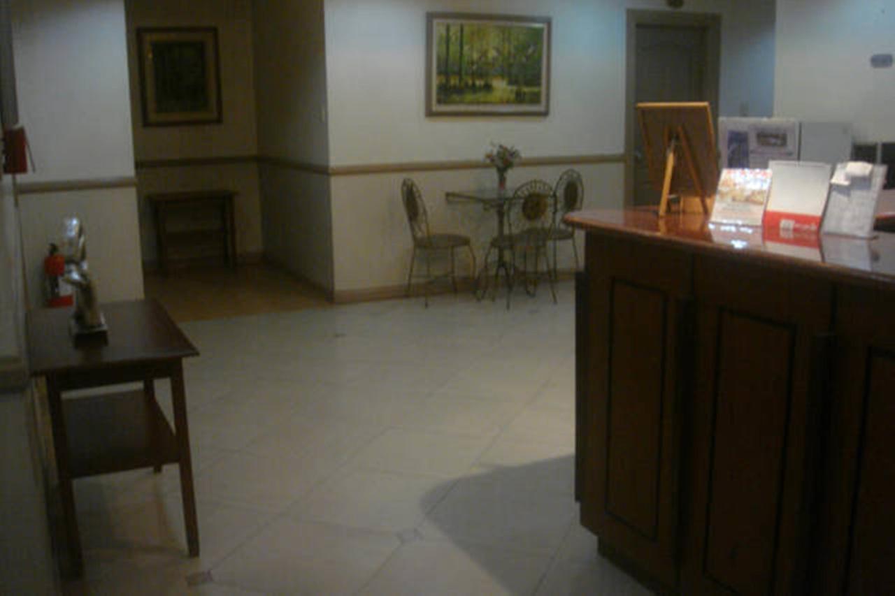 Balibago Villa Hotel Angeles Eksteriør bilde