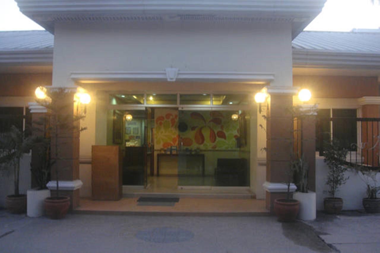 Balibago Villa Hotel Angeles Eksteriør bilde