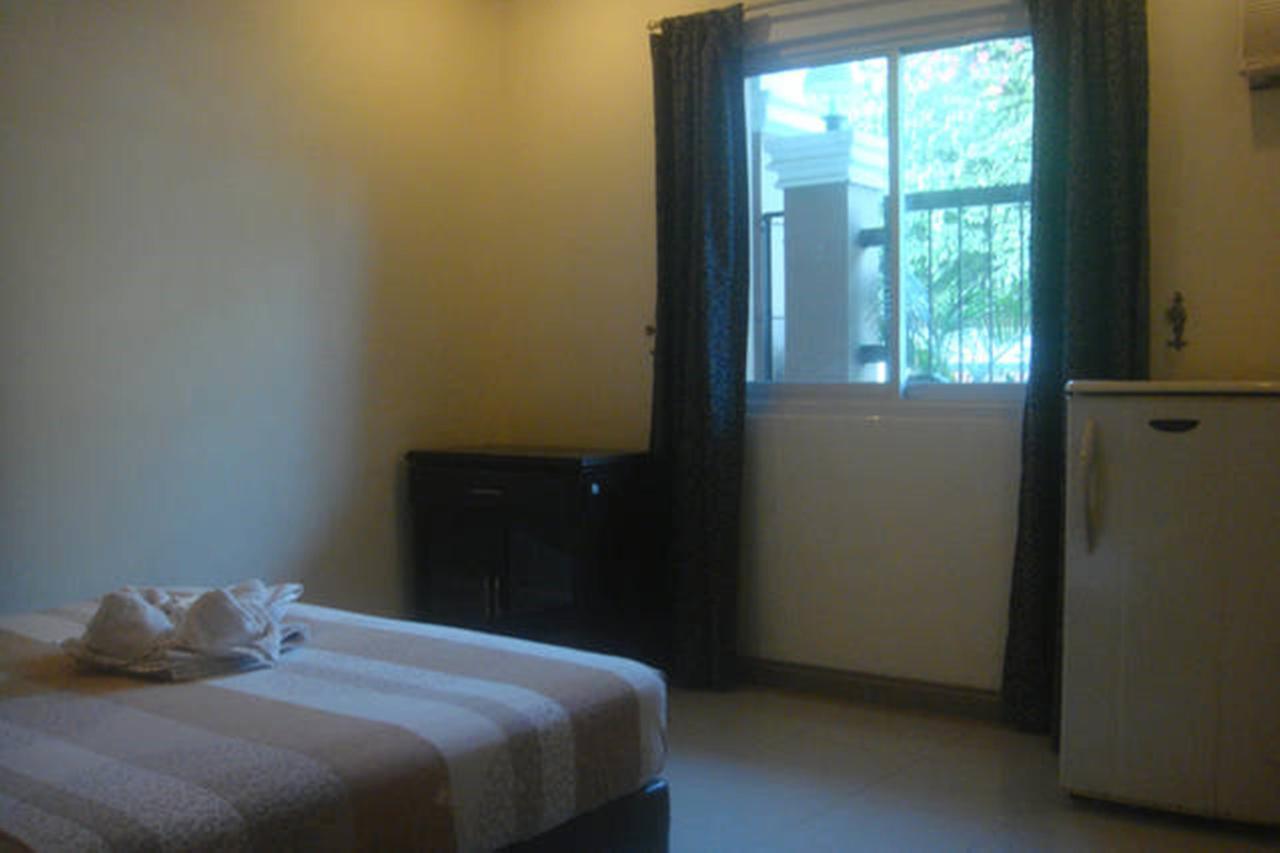 Balibago Villa Hotel Angeles Eksteriør bilde